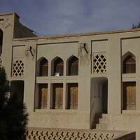 خانه استاد پیرنیا نایین